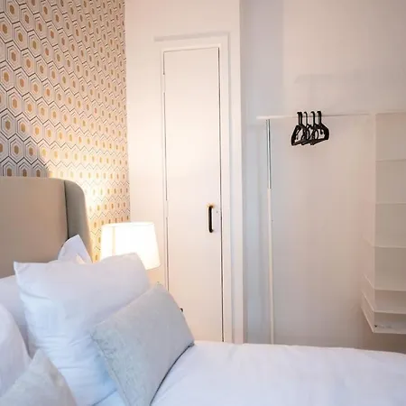 Luxury Centre 2 Bed In Centre 公寓