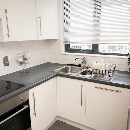 Luxury Centre 2 Bed In Centre