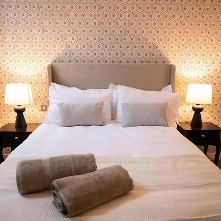 Luxury Centre 2 Bed In Centre *