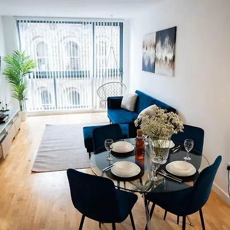 Apartment 2 Bed In Leeds Centre Leeds (West Yorkshire)