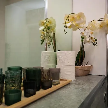 Centre 2 Bed In Leeds, Opposite Corn Exchange